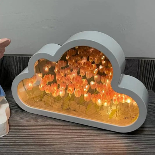 Lumină de noapte LED în formă de nor cu lalele